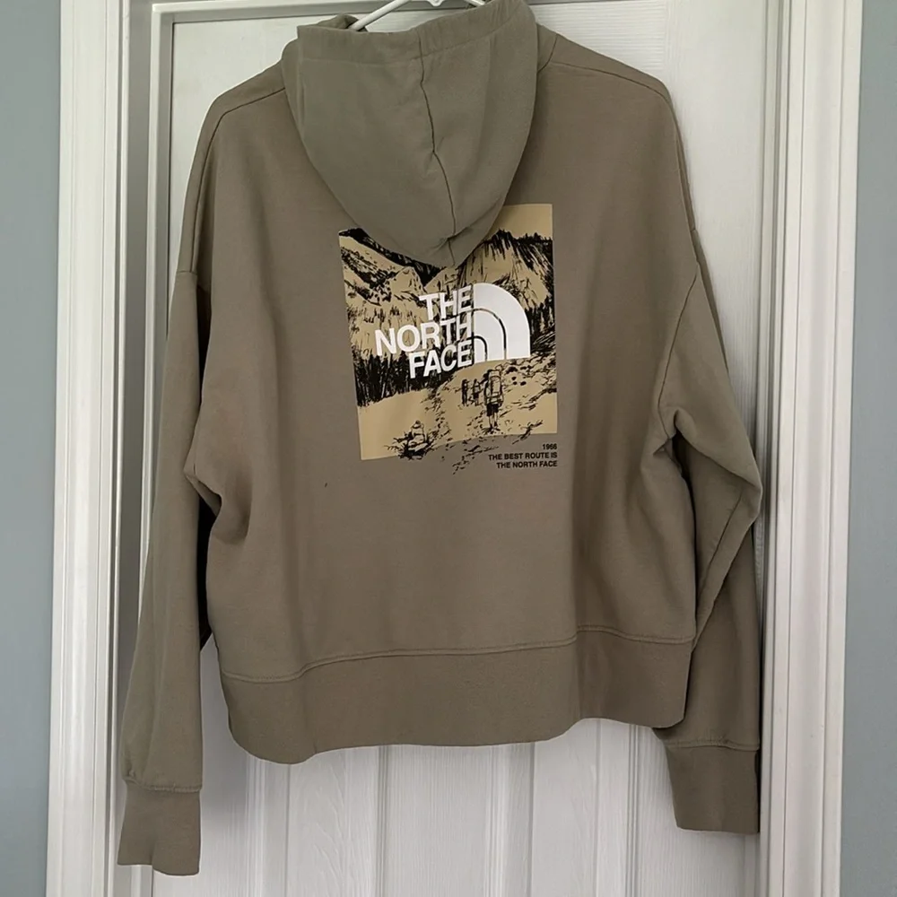 The North Face cropped hoodie - Picture 2 of 3